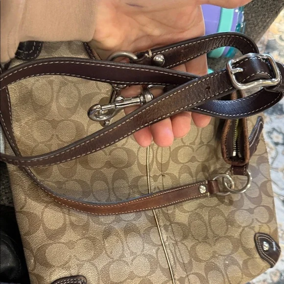 Coach Brown and Cream Signature Stripe Shoulder Bag and crossbody - Picture 14 of 14